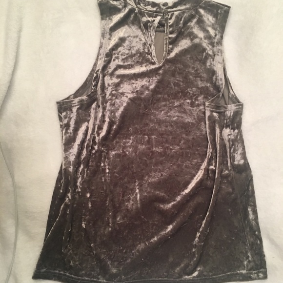 Pink Rose Grey Chrushed Velvet Sleeveless Top - Picture 3 of 4